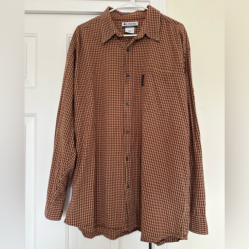 Men’s button down long sleeve. Columbia. XL.